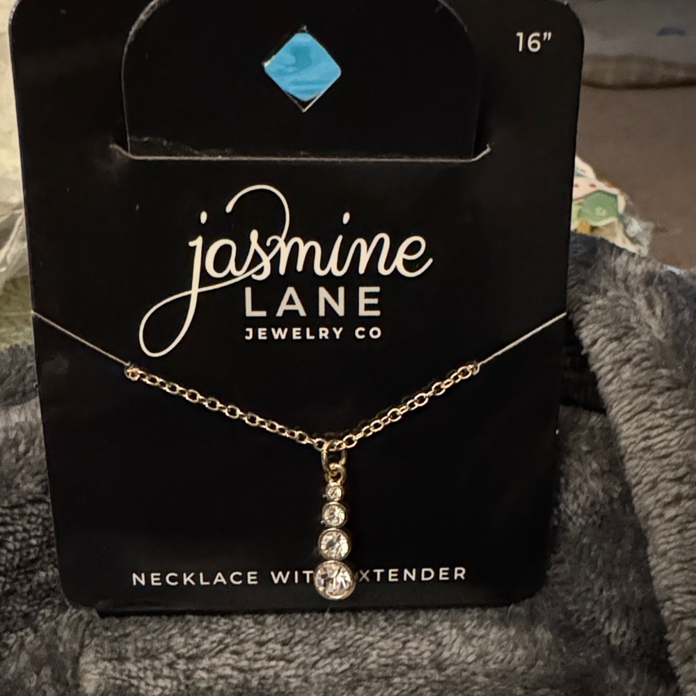 🚨BOGO‎ Jasmine Lane Gold Necklace with Drop Crystal Accents